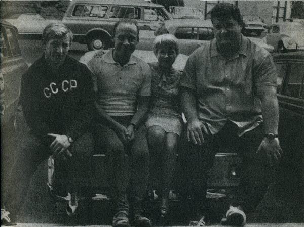 Александра Пахмутова с Олимпийскими чемпионами Леонидом Жаботинским и Виктором Куренцовым